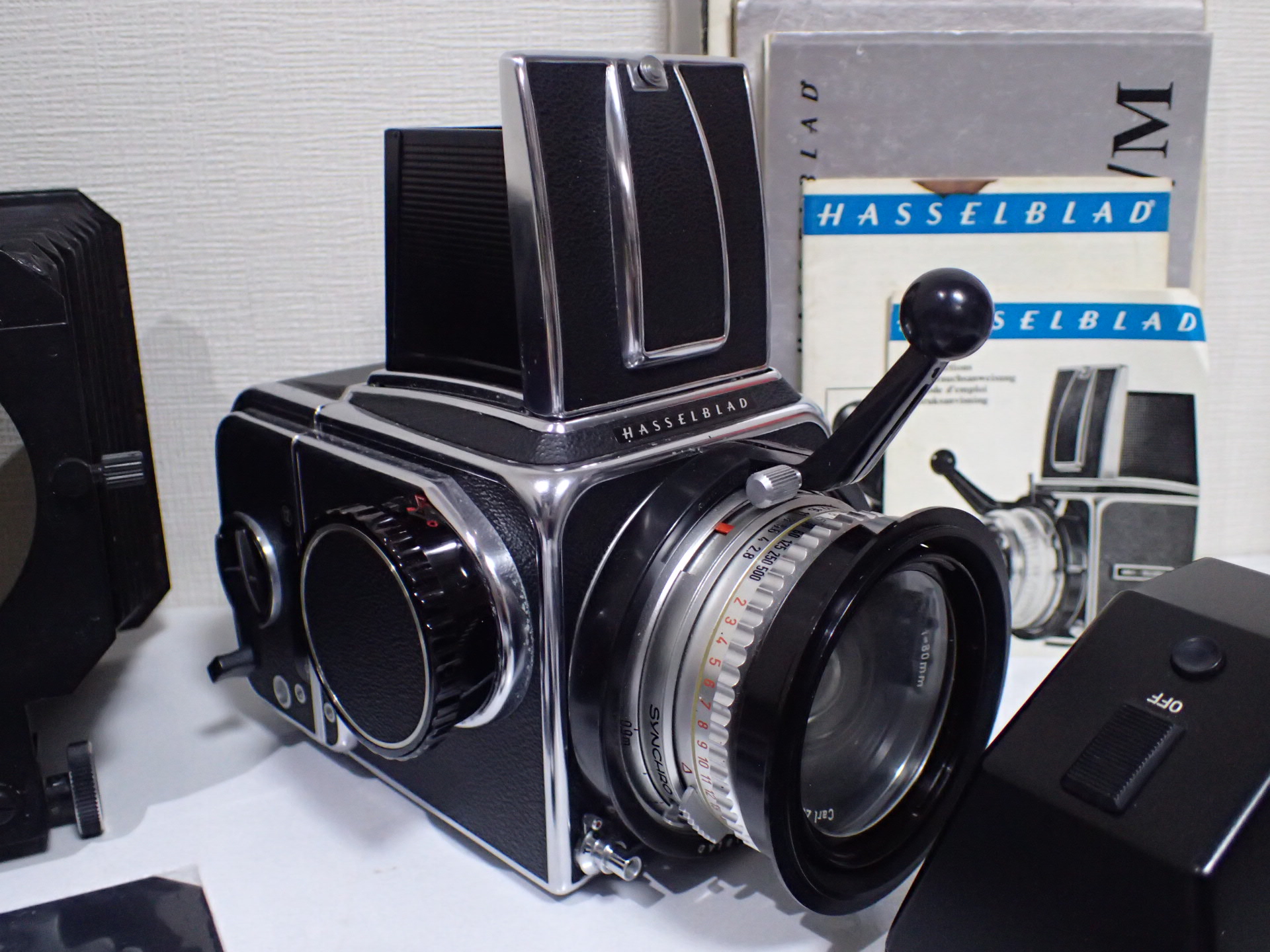 HASSELBLAD ハッセルブラッド 500C 中判カメラ Carl Zeiss Planar 2.8/80