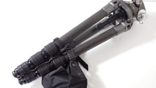 GITZO 5型 4段 カーボン三脚 G1548 システマティック ジッツオ カーボンファイバー製 フランス製 ビンテージ機材 中古品を買取しました|サイドエコ