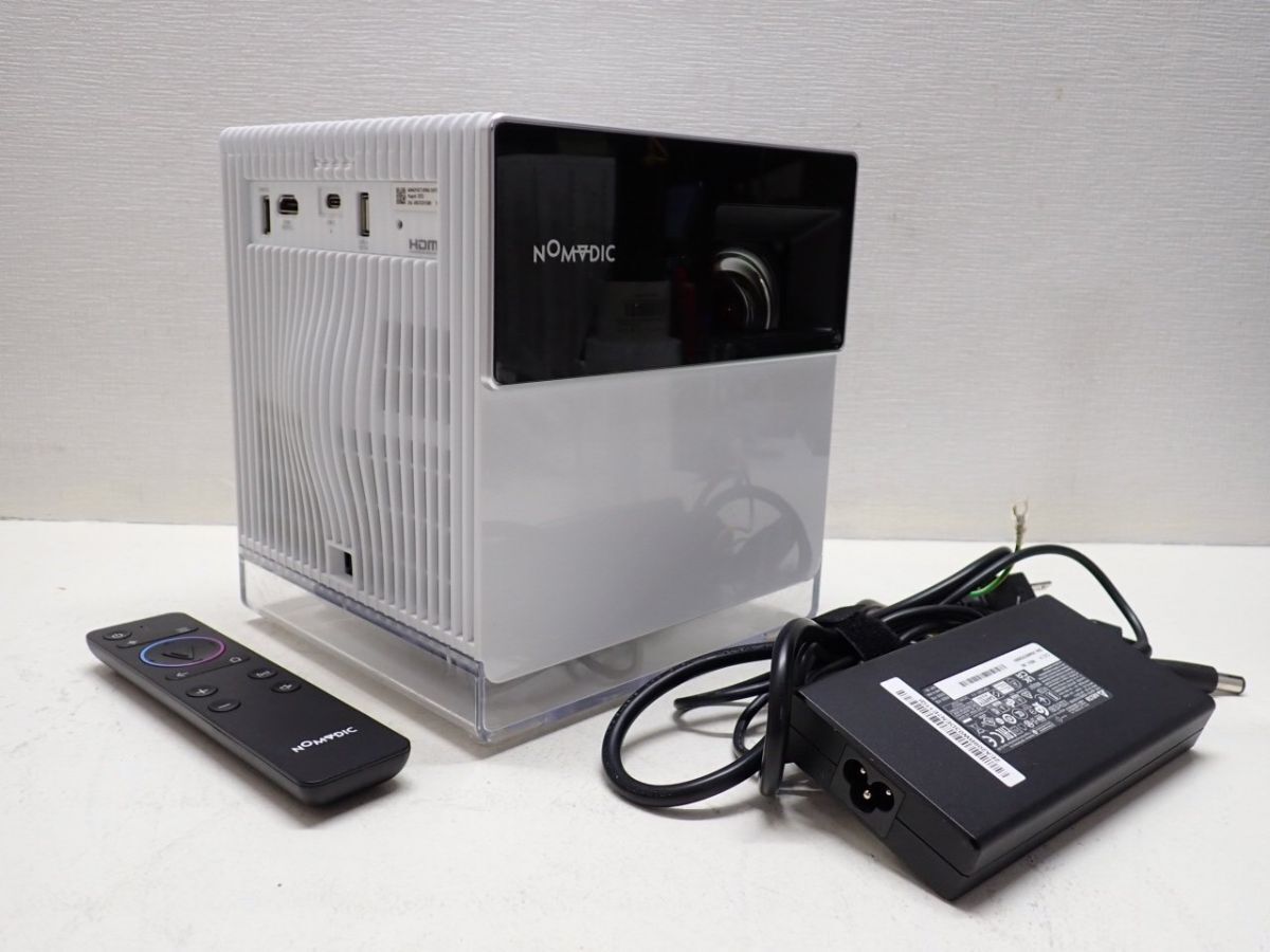 NOMVDIC P1000 LEDプロジェクター リモコン付 良品